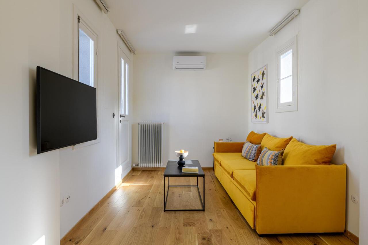 Your 4 Bdrm Dream House Acropolis View & Jacuzzi Αθήνα Εξωτερικό φωτογραφία