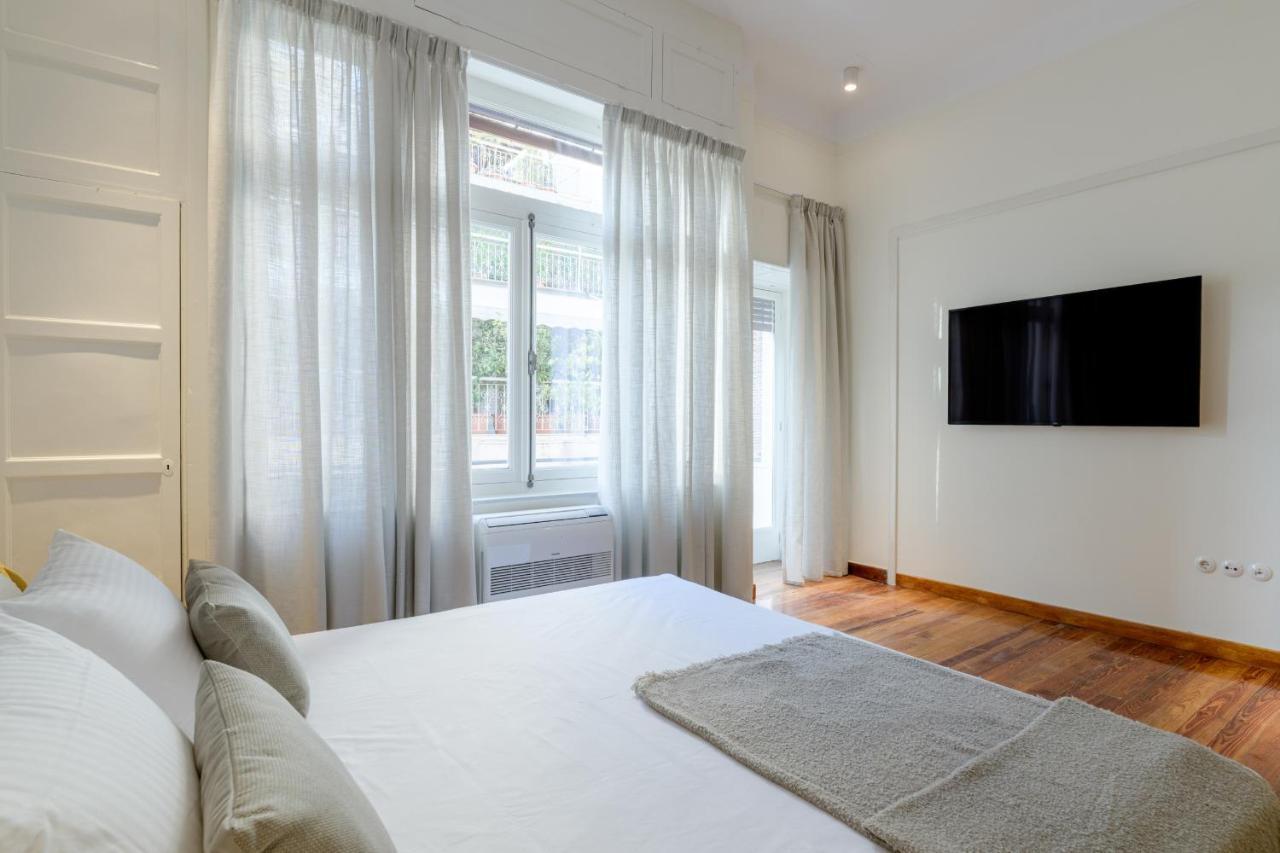 Your 4 Bdrm Dream House Acropolis View & Jacuzzi Αθήνα Εξωτερικό φωτογραφία
